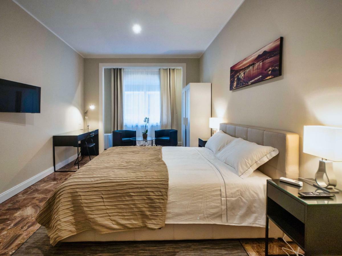 Silia House Napoli Centro Hotel Luaran gambar