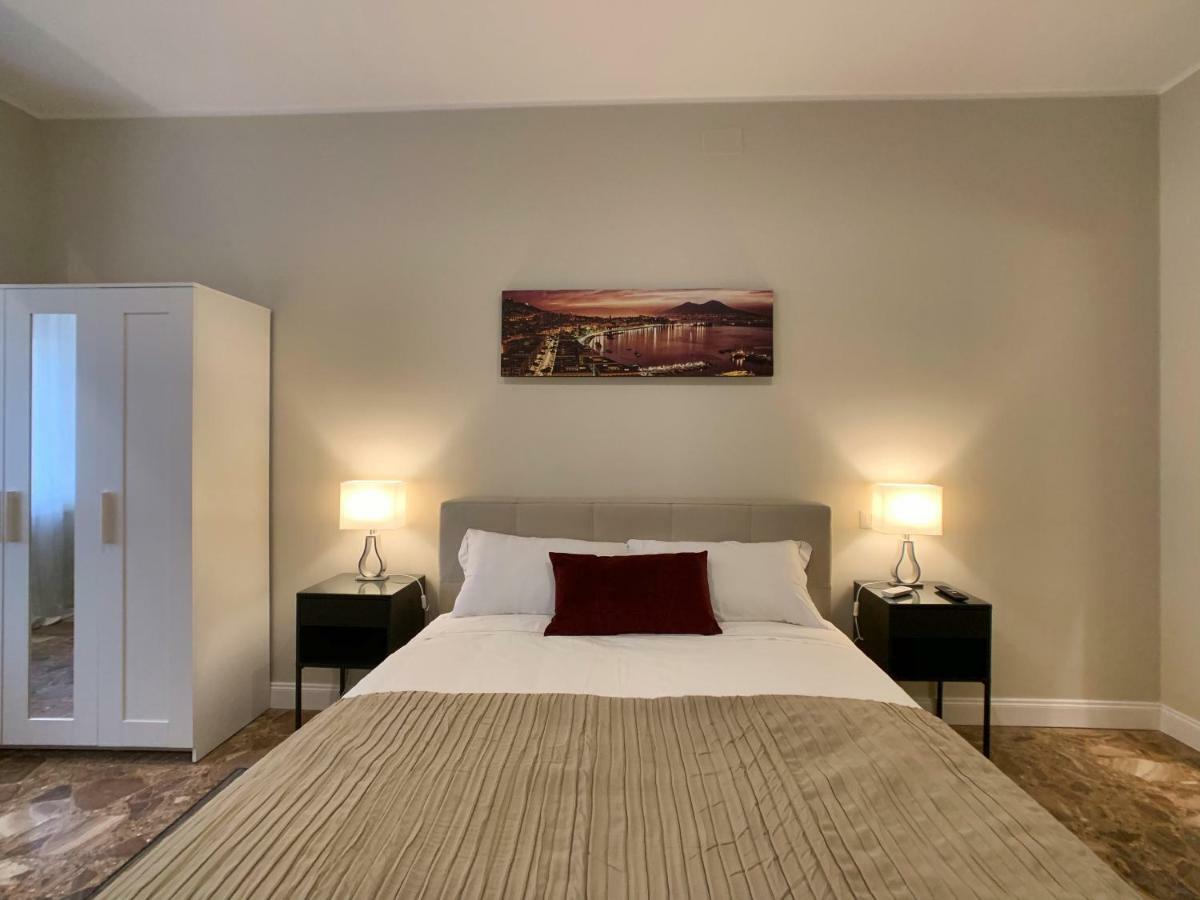 Silia House Napoli Centro Hotel Luaran gambar