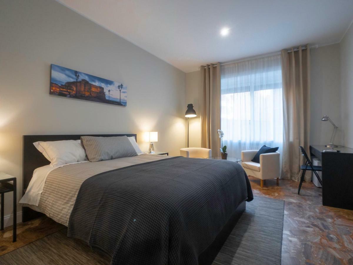 Silia House Napoli Centro Hotel Luaran gambar
